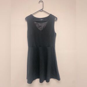 Spao Black Structured V Neck Fit and Flare Skater Dress SZ L